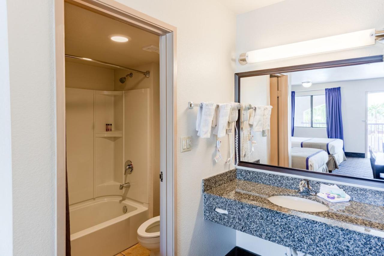 The Grand Canyon University Hotel Phoenix Bagian luar foto